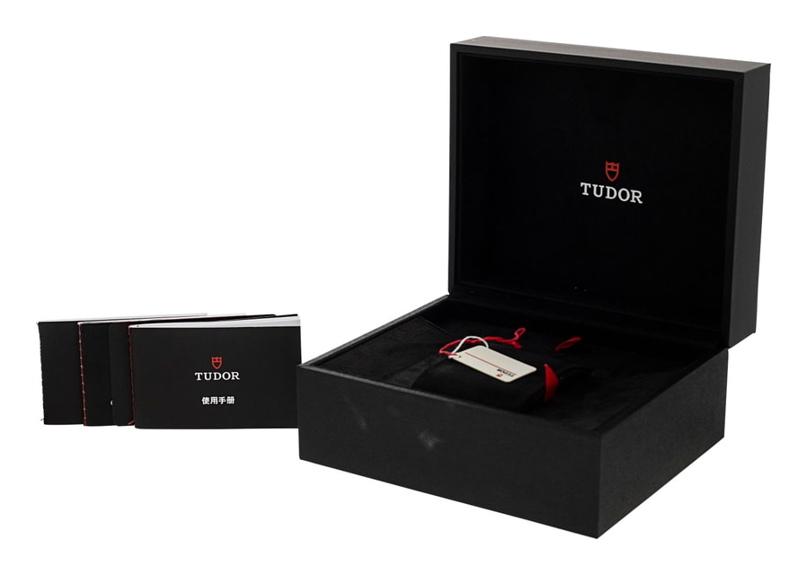 Tudor Black Bay GMT M79830RB-0010 Image 4